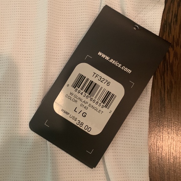 Women’s size large ASICS running tank top. New - Picture 2 of 3